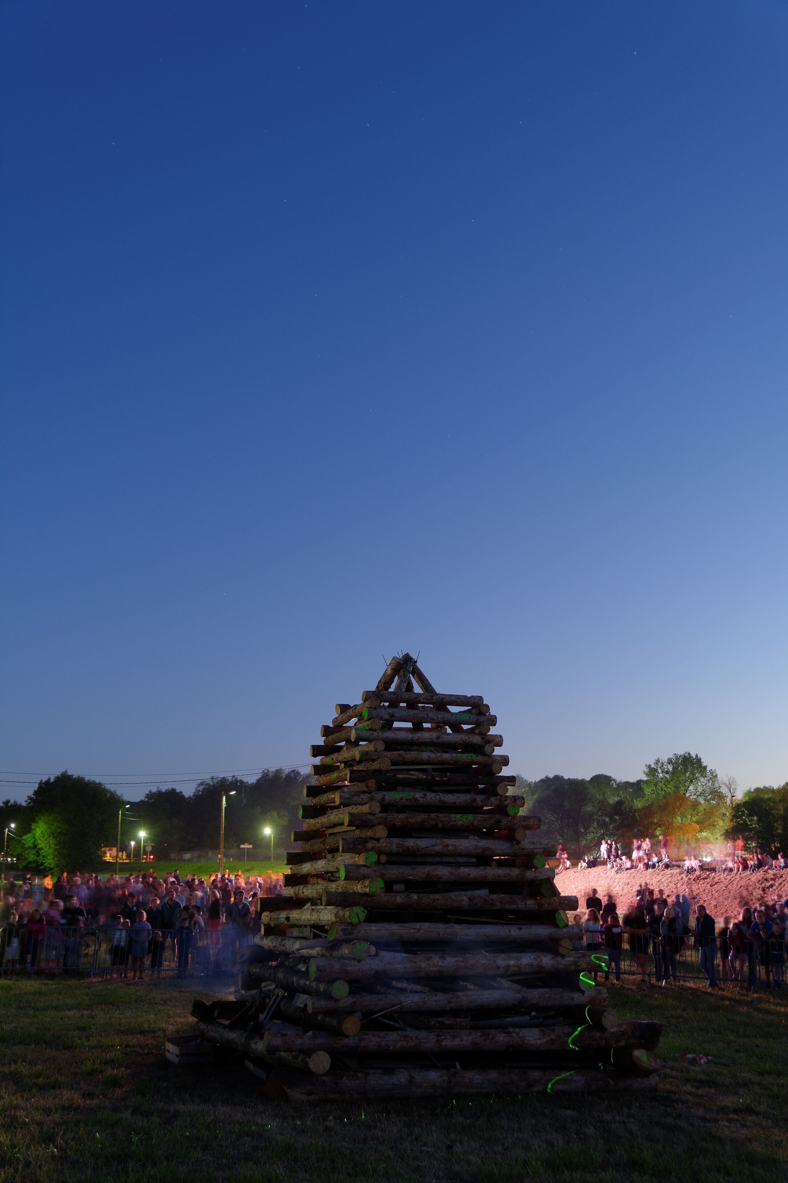 Personality rights Personality rights warningAlthough this work is freely licensed or in the public domain, the person(s) shown may have rights that legally restrict certain re-uses unless those depicted consent to such uses. In these cases, a model release or other evidence of consent could protect you from infringement claims. Though not obliged to do so, the uploader may be able to help you to obtain such evidence. See our general disclaimer for more information.