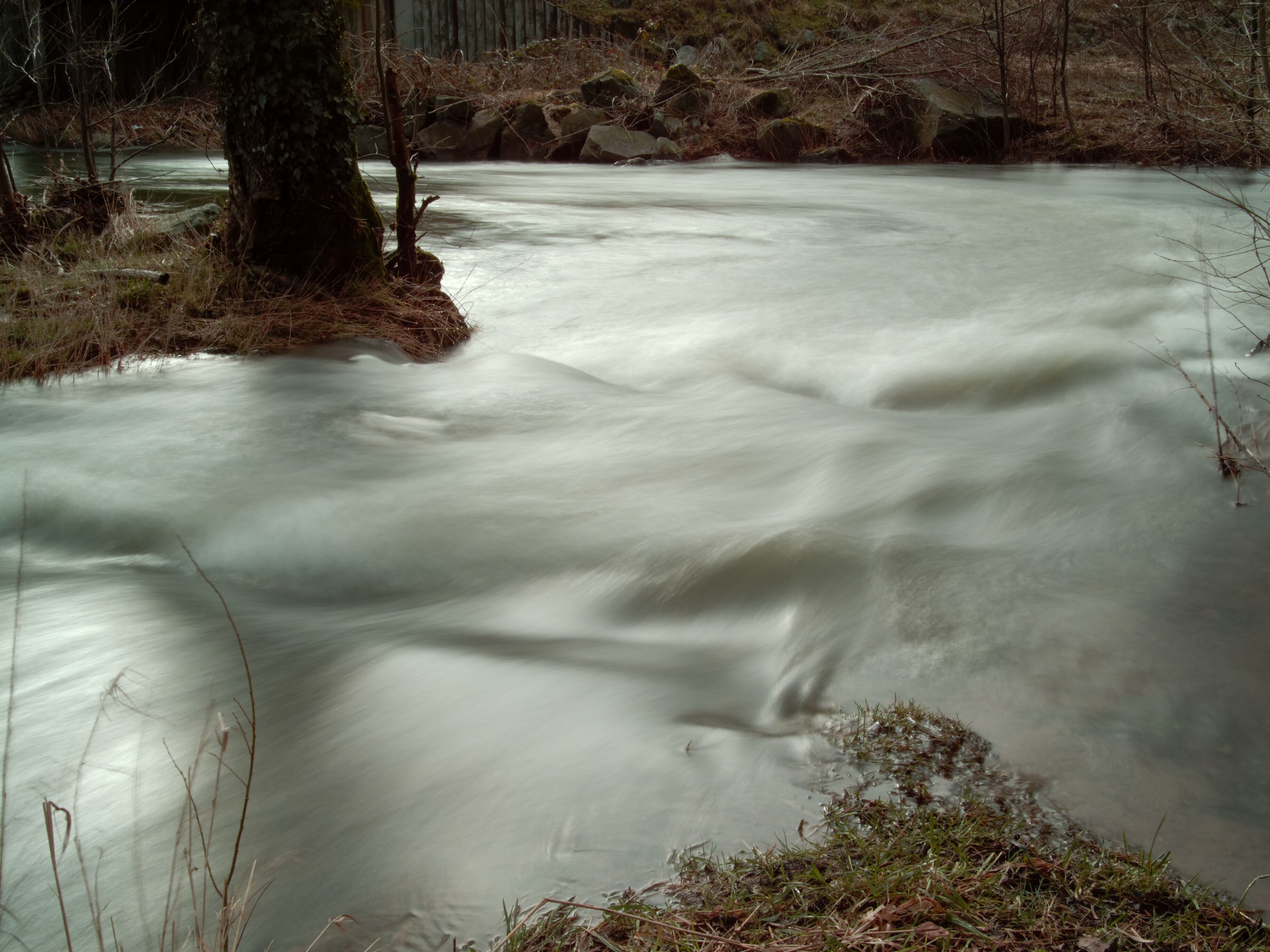 This file was uploaded with Commonist. La Rosemontoise. Photo réalisée avec un filtre ND16.