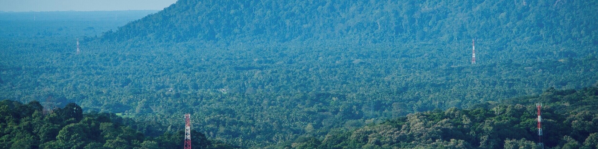 Best place in Kurunegala region to get an amazing panoramic view of the area. It is just a 30 minutes hike from the bottom of the rock. There's a giant 60m tall Buddha statue at the top of the rock as well. It is pretty much the landmark of Kurunegala region. Not a big tourist attraction. But worth a visit if you have some free time.