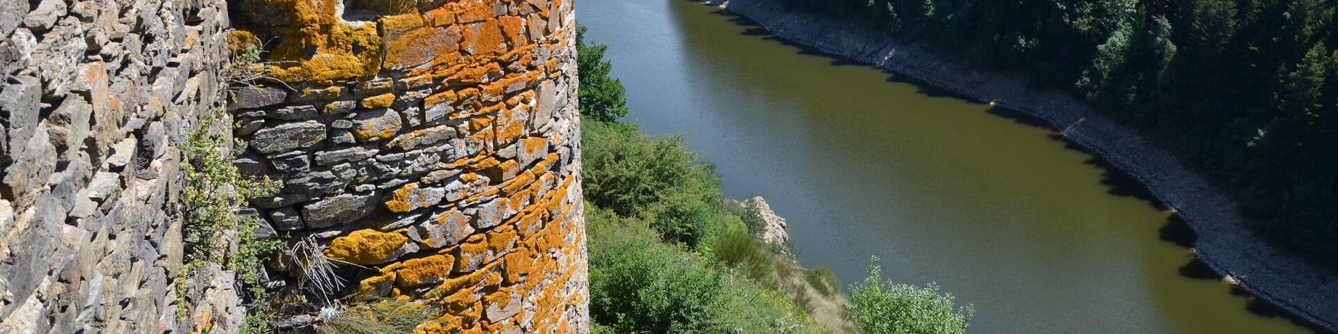 This building is indexed in the Base Mérimée, a database of architectural heritage maintained by the French Ministry of Culture, under the reference PA00093431 .