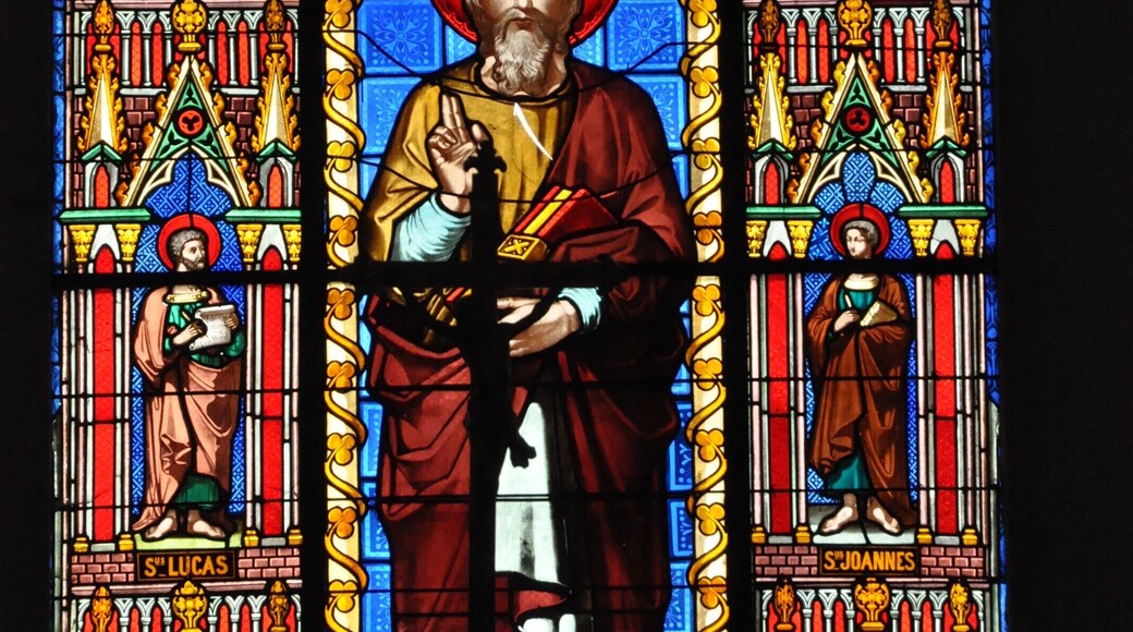 This building is indexed in the Base Mérimée, a database of architectural heritage maintained by the French Ministry of Culture, under the reference PA00102197 .