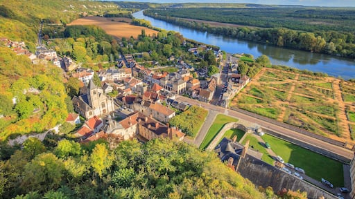 La roche-guyon vue du donjon, val d'Oise