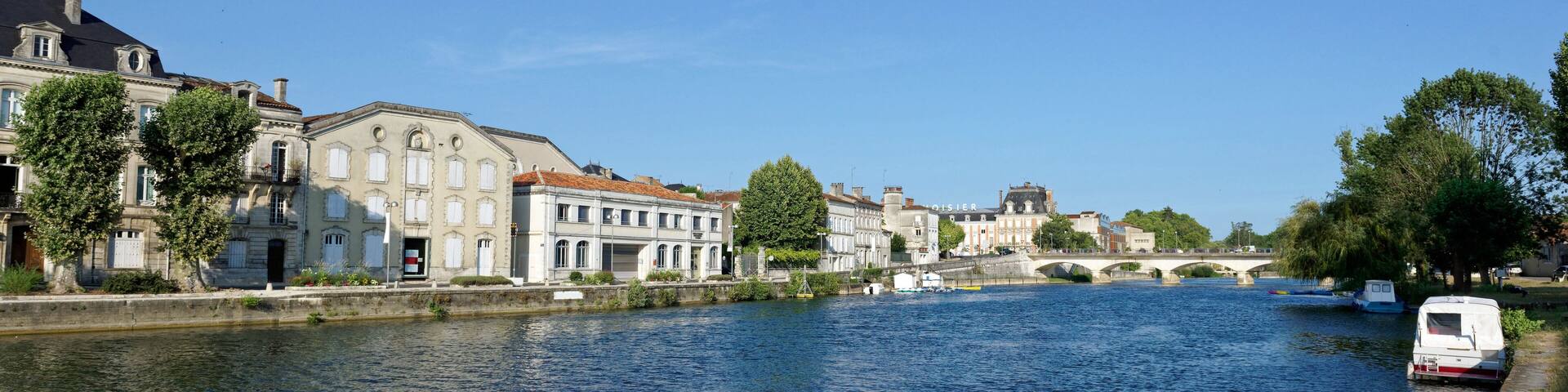 La Charente à Jarnac, Gondeville, Nouvelle-Aquitaine, France