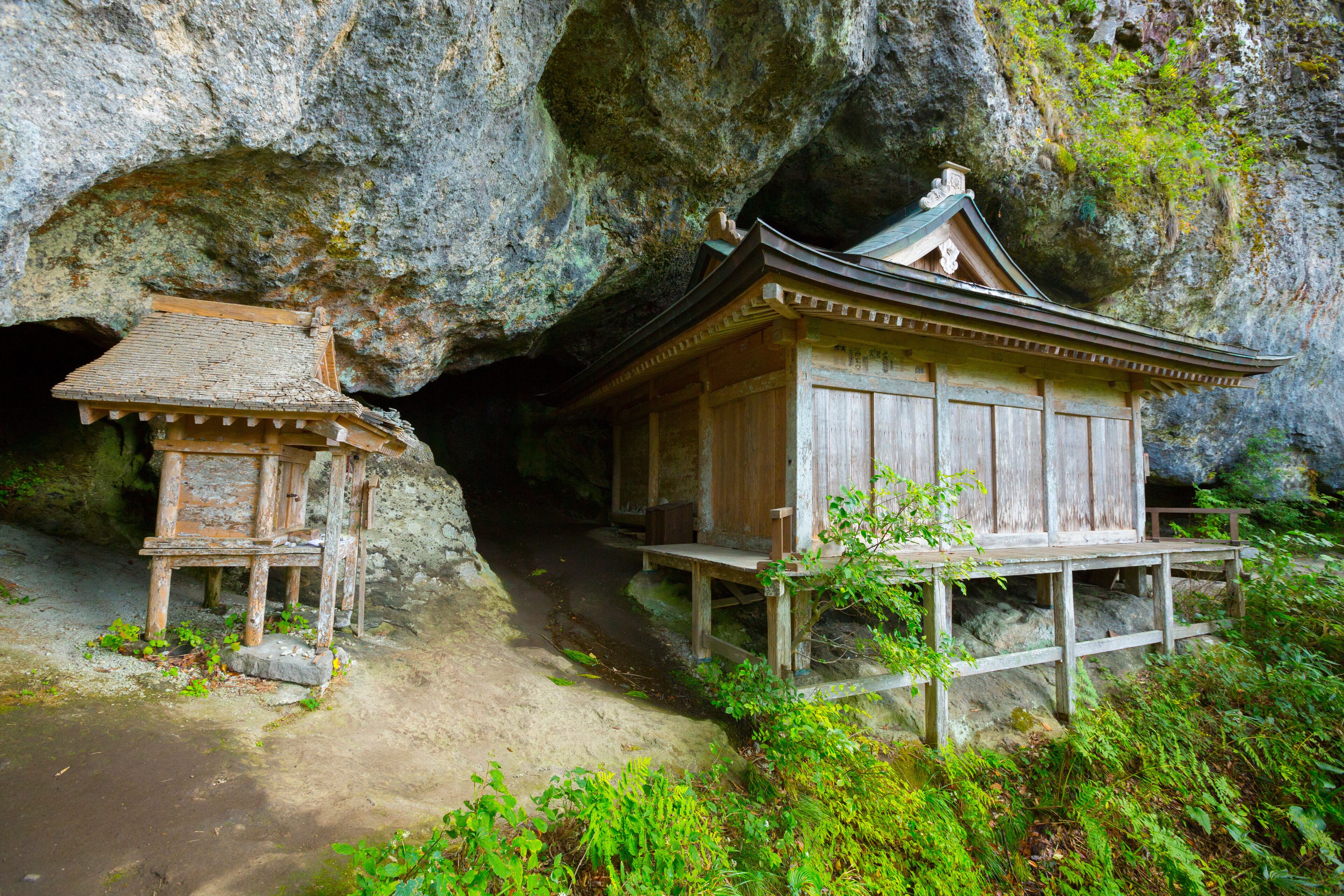Mitokusan Sanbutsuji Temple , Japan,Tottori Prefecture,Tohaku District, Tottori,Misasa, Tottori,Santoku October 2013