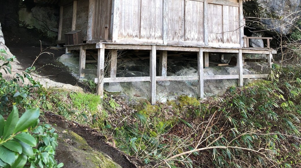 Another temple that is build in the mountain