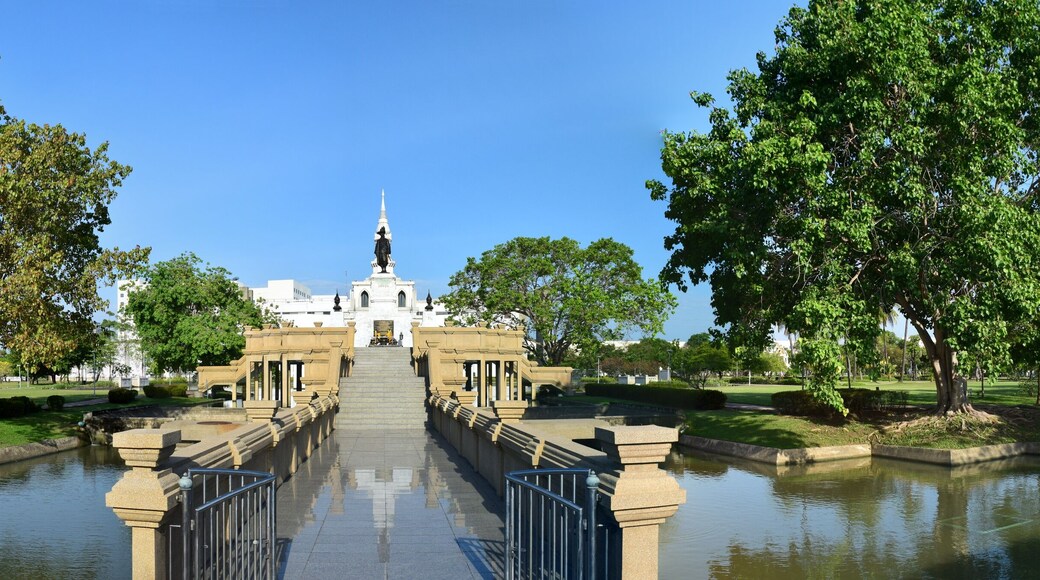 Universidad Abierta de Sukhothai Thammathirat