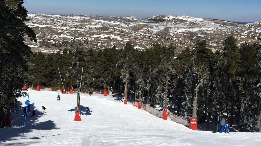 Great little ski resort and only 2 hours away from Valencia and the beach.