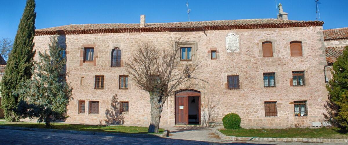 Convento de Santa Isabel, fundado en el siglo XVI por las Clarisas que aún lo habitan. Medinaceli Provincia de Soria Castilla y León España