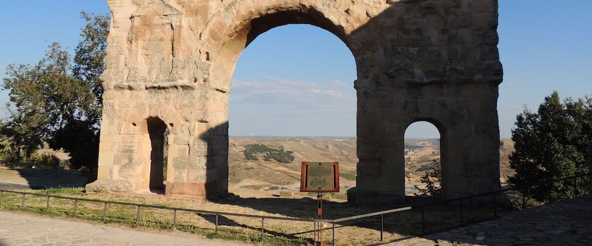 arco romano 3 vueltas medinaceli