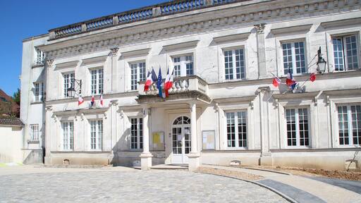 Construction site at the town hall of Saint Rémy lès Chevreuse, France.