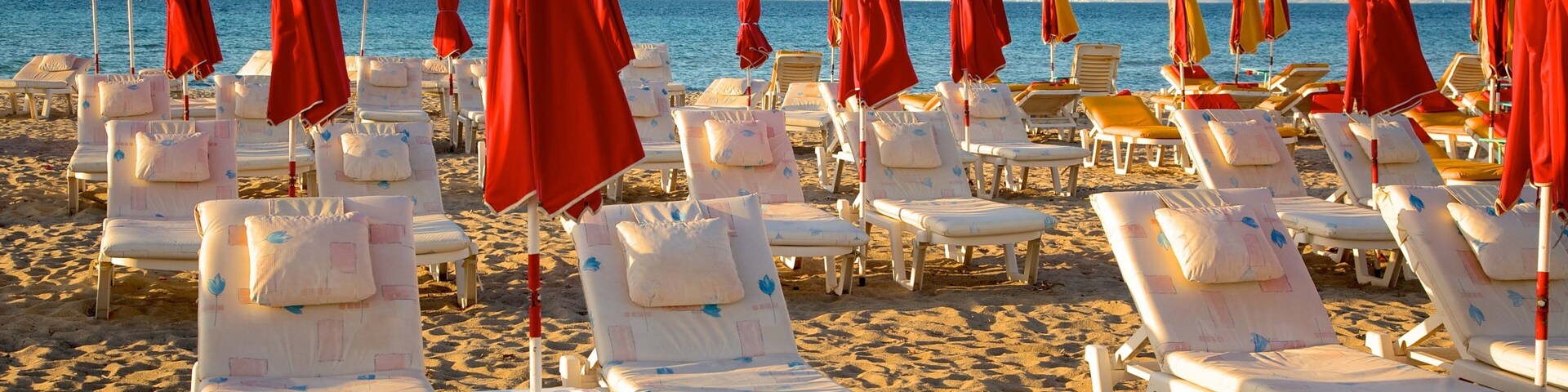 Tigaki Beach which includes a sandy beach