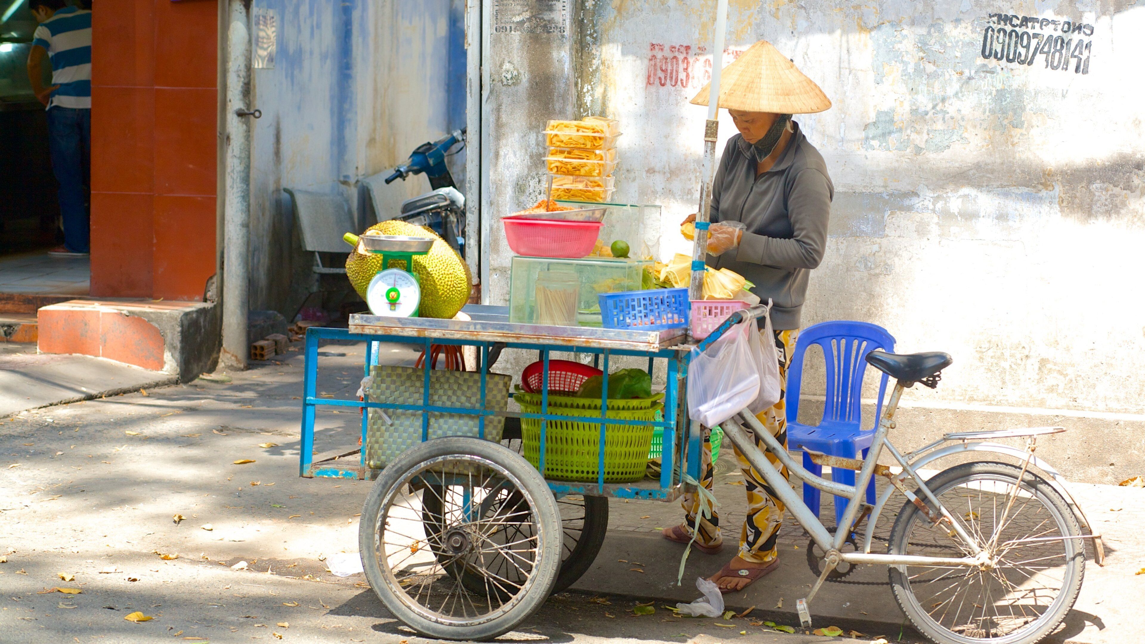 Bui Thi Xuan bevat straten en markten en ook een vrouw