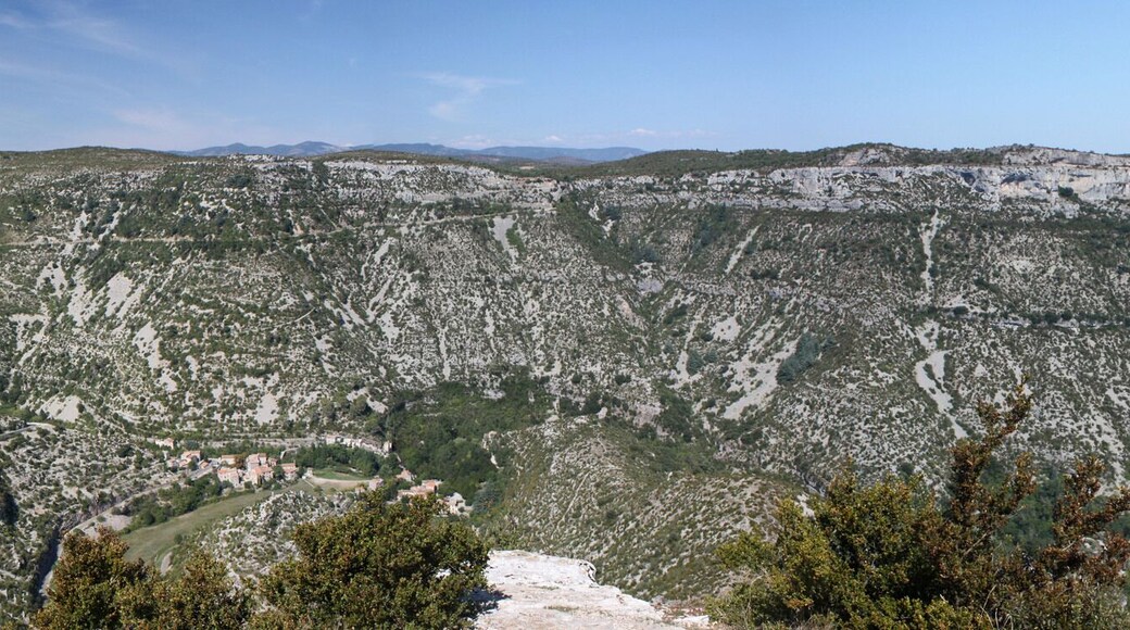 Panorama du cirque de Navacelles vu du belvédère de la Baume Auriol.