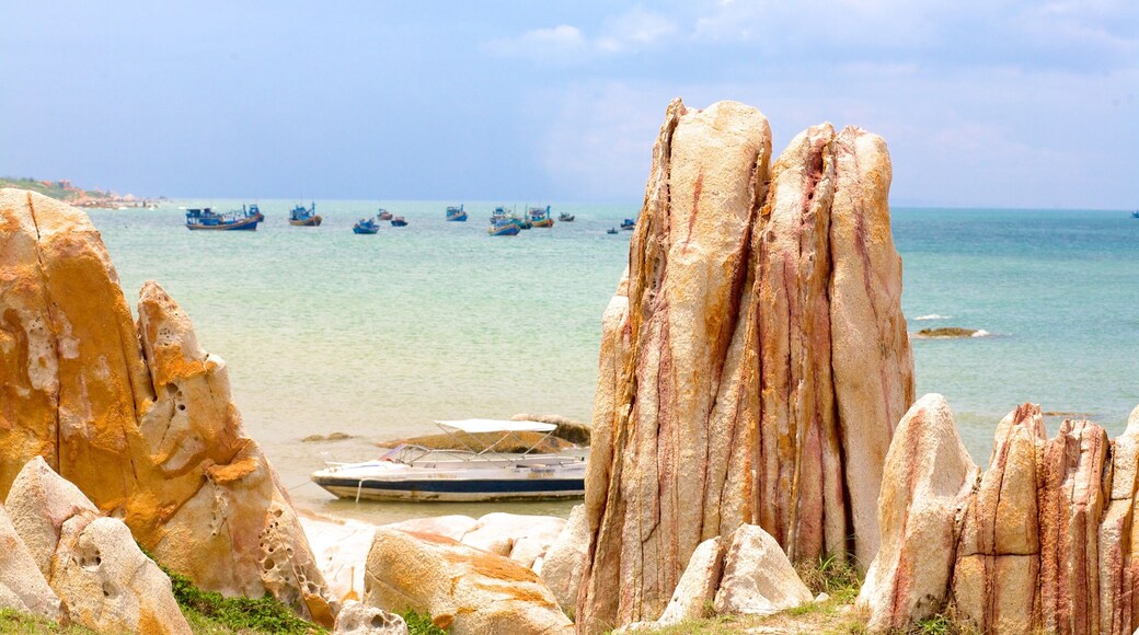 Tien Thanh Beach which includes rugged coastline