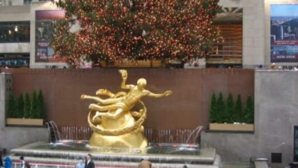 Ice skating at Rockefellar Center.