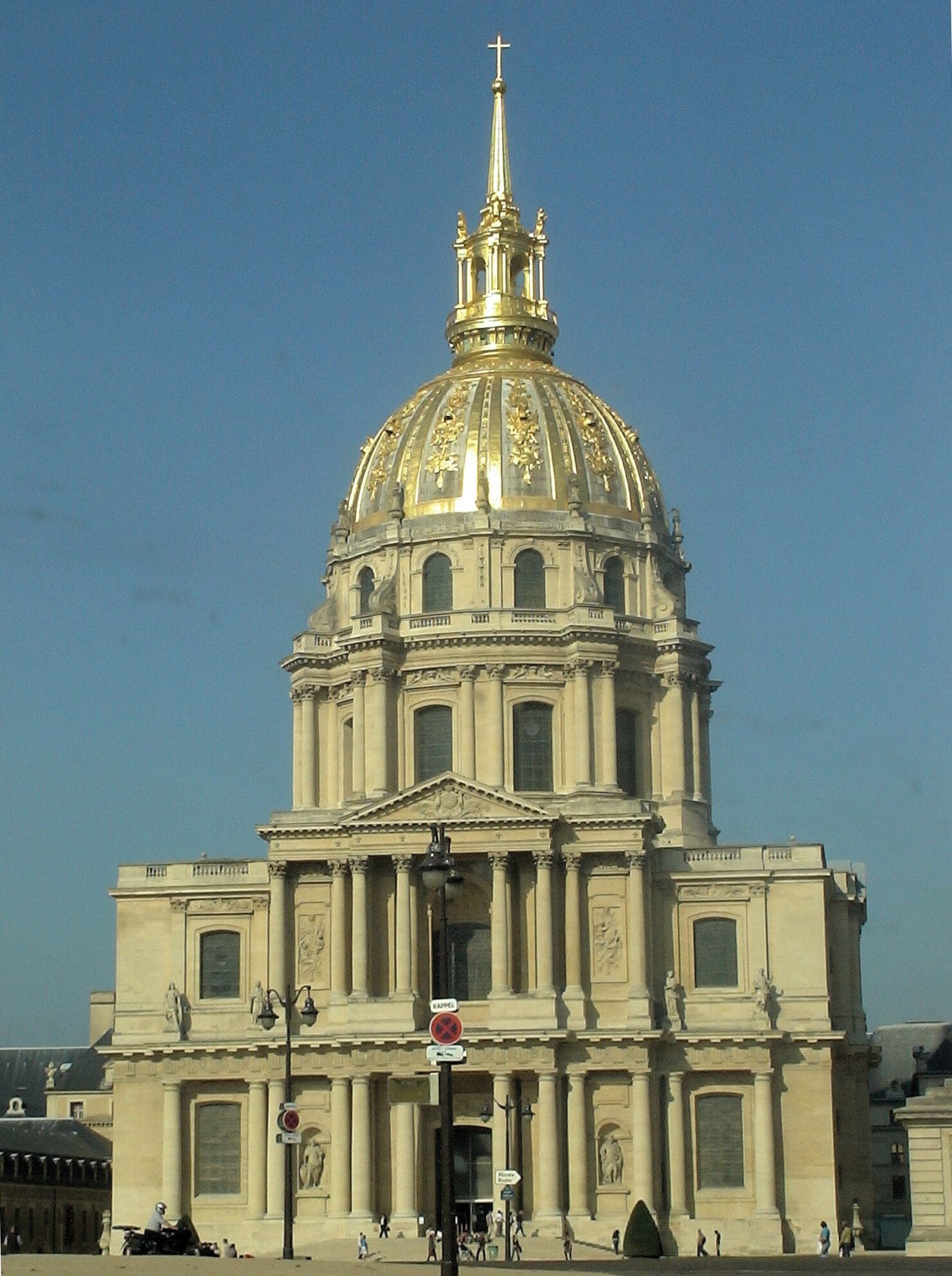 Hotel les Invalides à Paris.