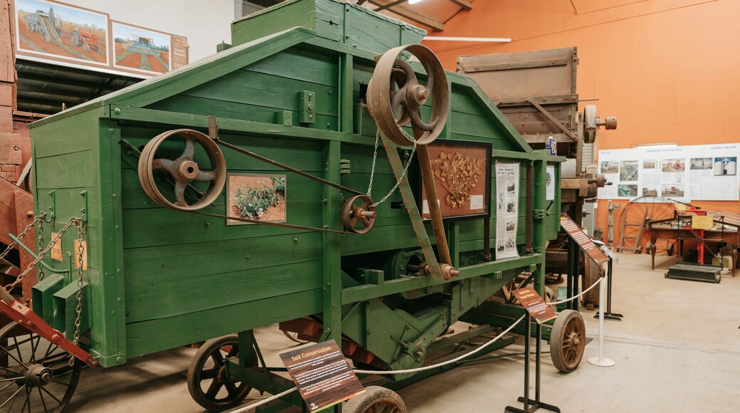 Kingaroy Peanut Heritage Museum which includes heritage elements