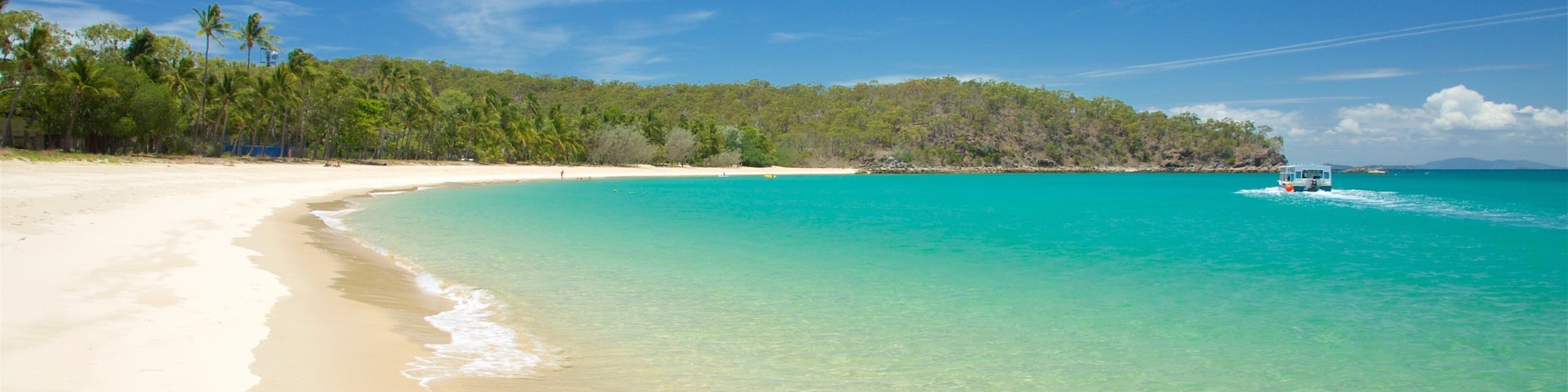 Playa de Great Keppel ofreciendo una playa y vista general a la costa