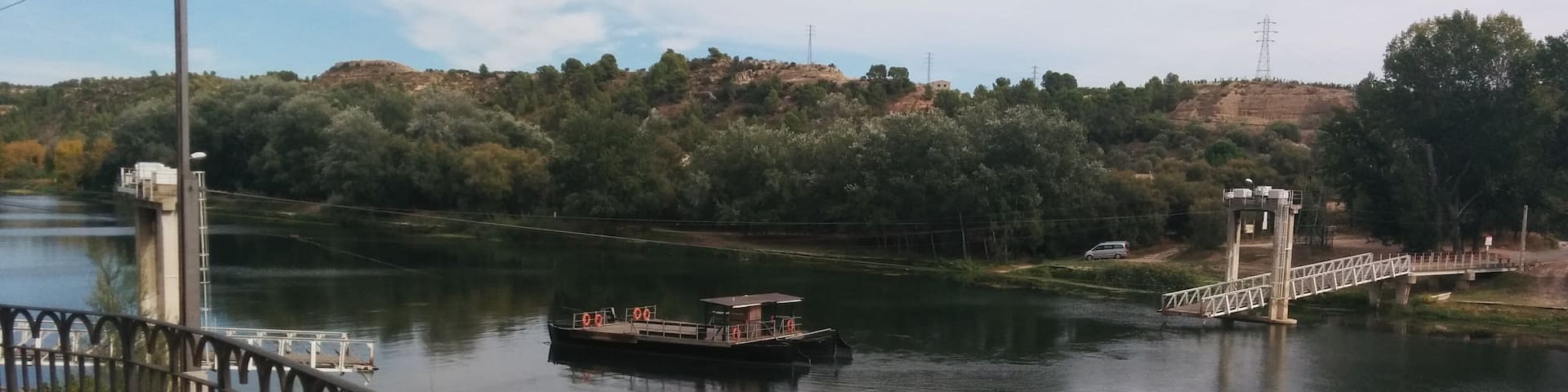 Ebro River Ferry Flix is a town in the comarca of Ribera d'Ebre, Catalonia, Spain. Situated on a loop in the Ebro river, the town has a castle