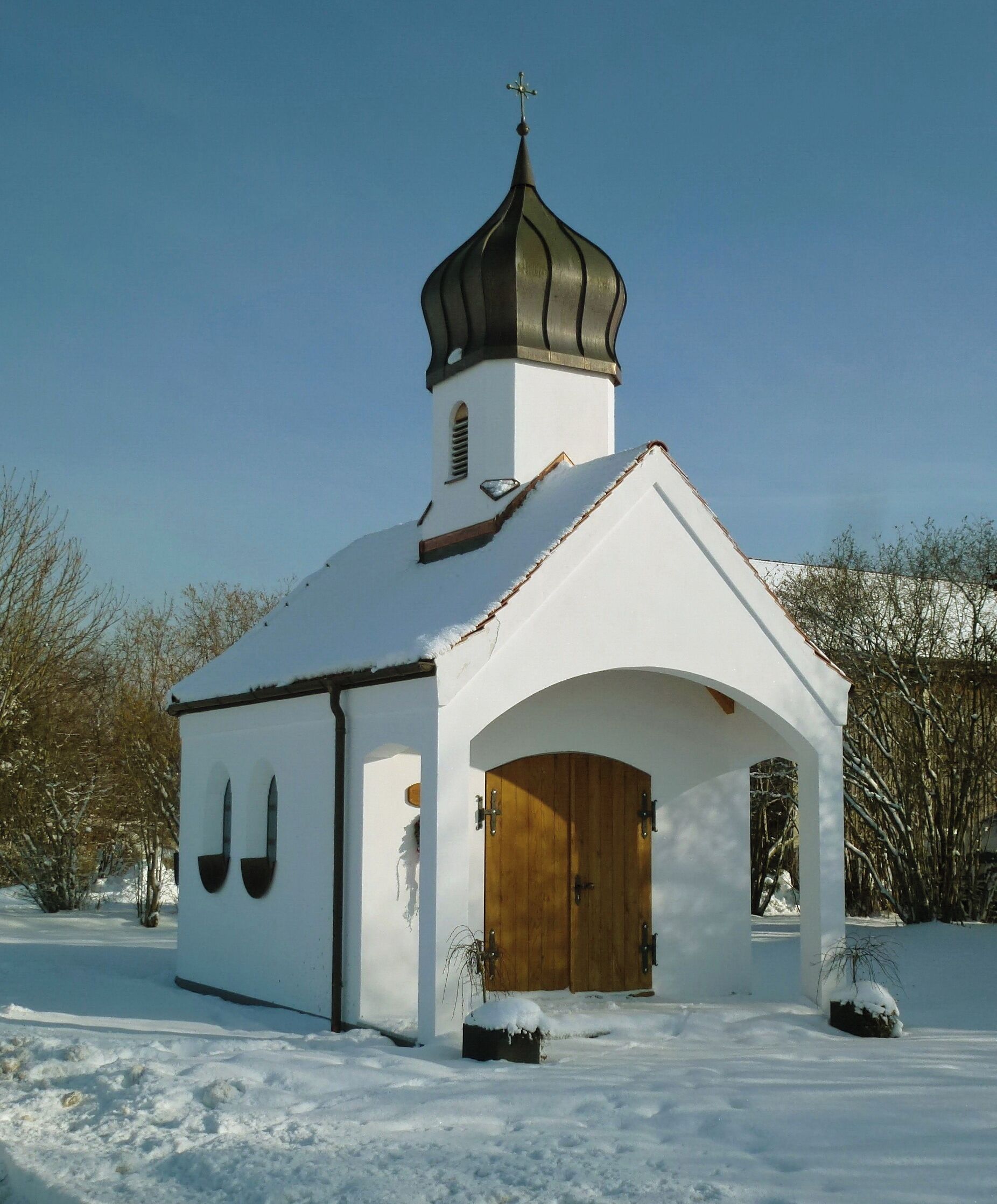 Private Kapelle "Maria am Wege", unmittelbar an der Rottenrieder Straße gelegen, ca. 350 m von der Römerstraße entfernt, 2014 im August eingeweiht. Ansicht von NW