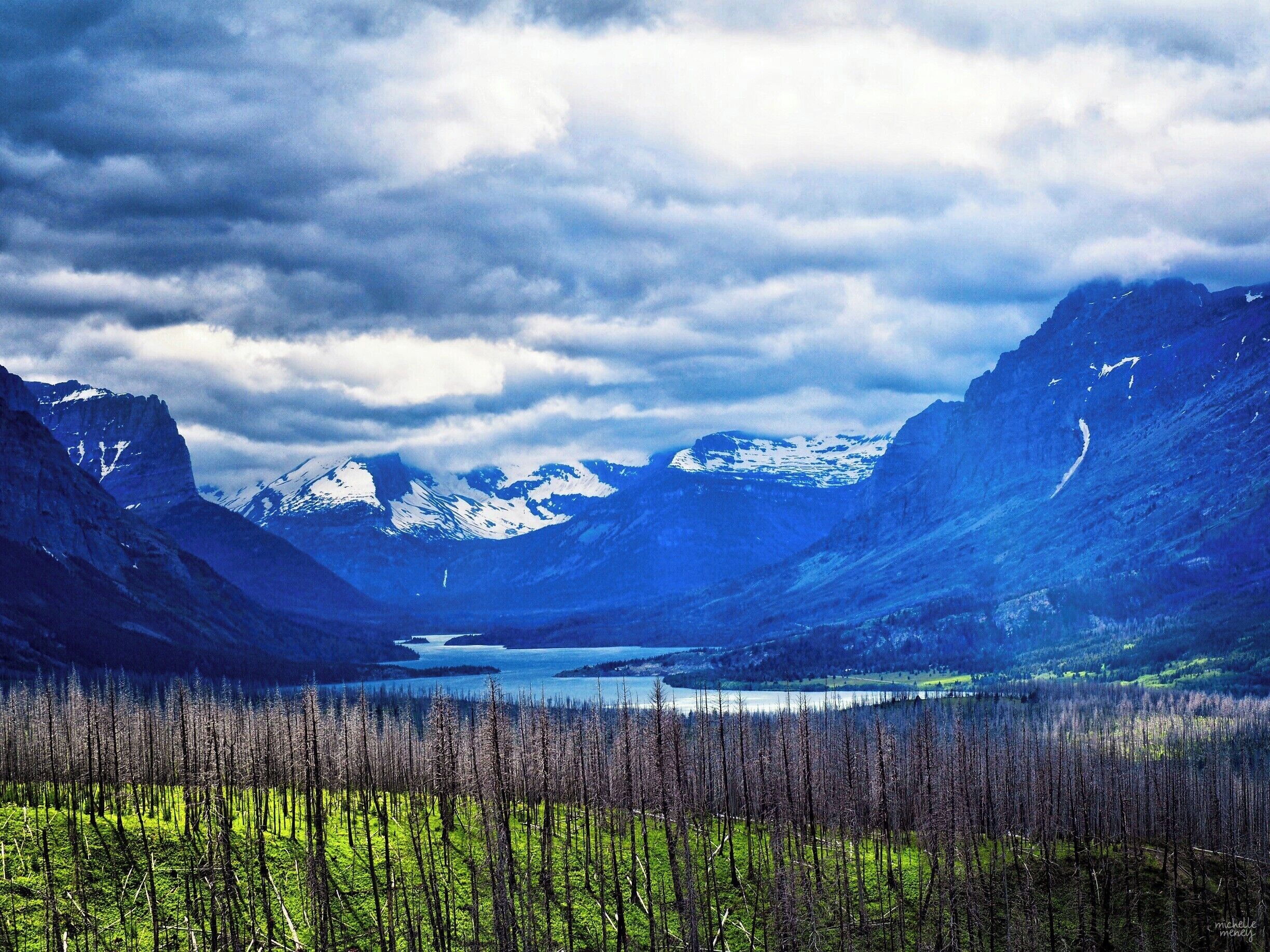 Glacier National Park, Montana, USA

View of the Saint Mary River from the Blackfeet Indian Memorial at the entrance to the Eastern side of Glacier National Park. Shells of trees line the landscape, stlll recovering from a massive wildfire.

#LifeAtExpedia
#River
#Mountains
