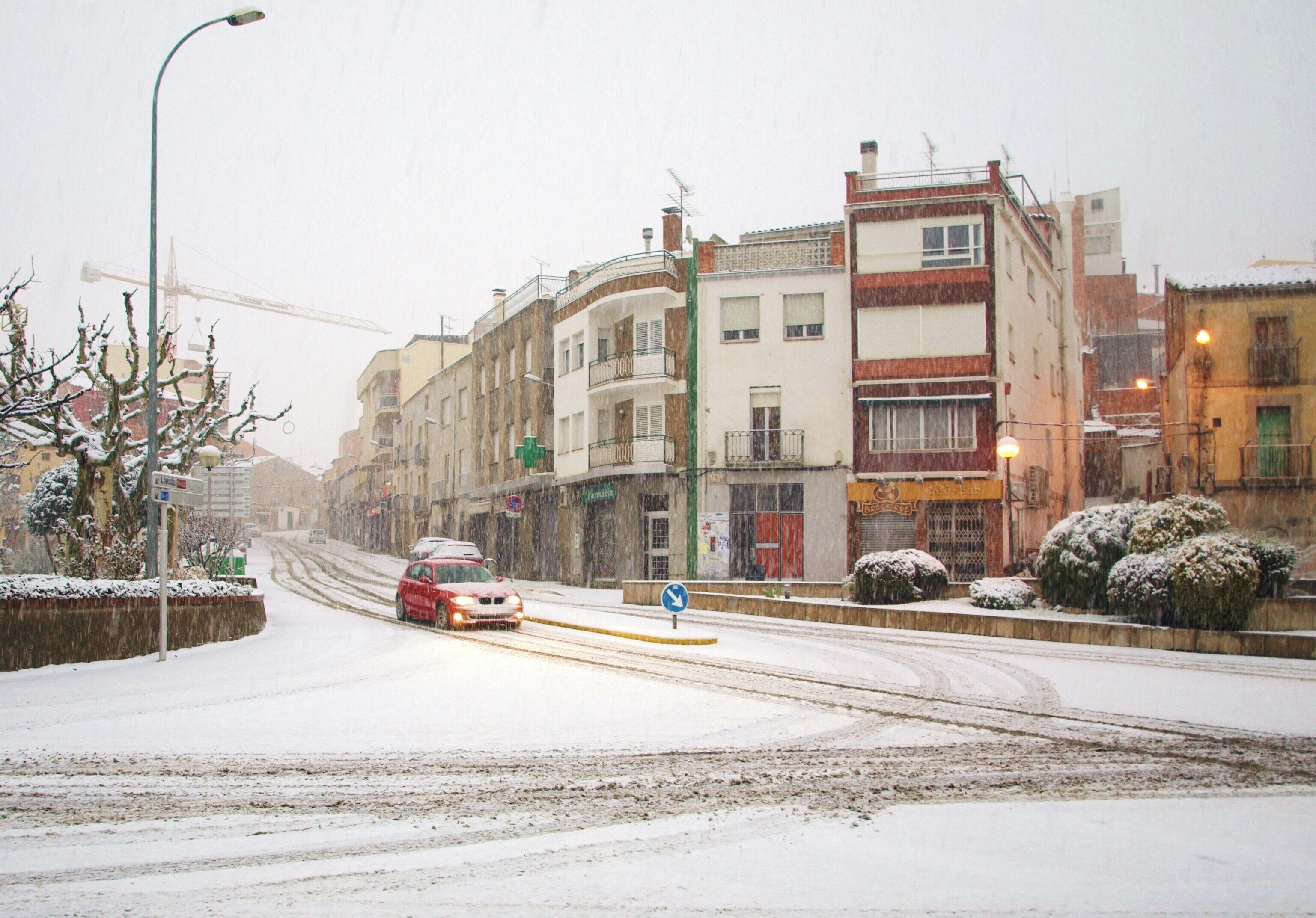 Ramon Folch square snowed, Bellpuig.