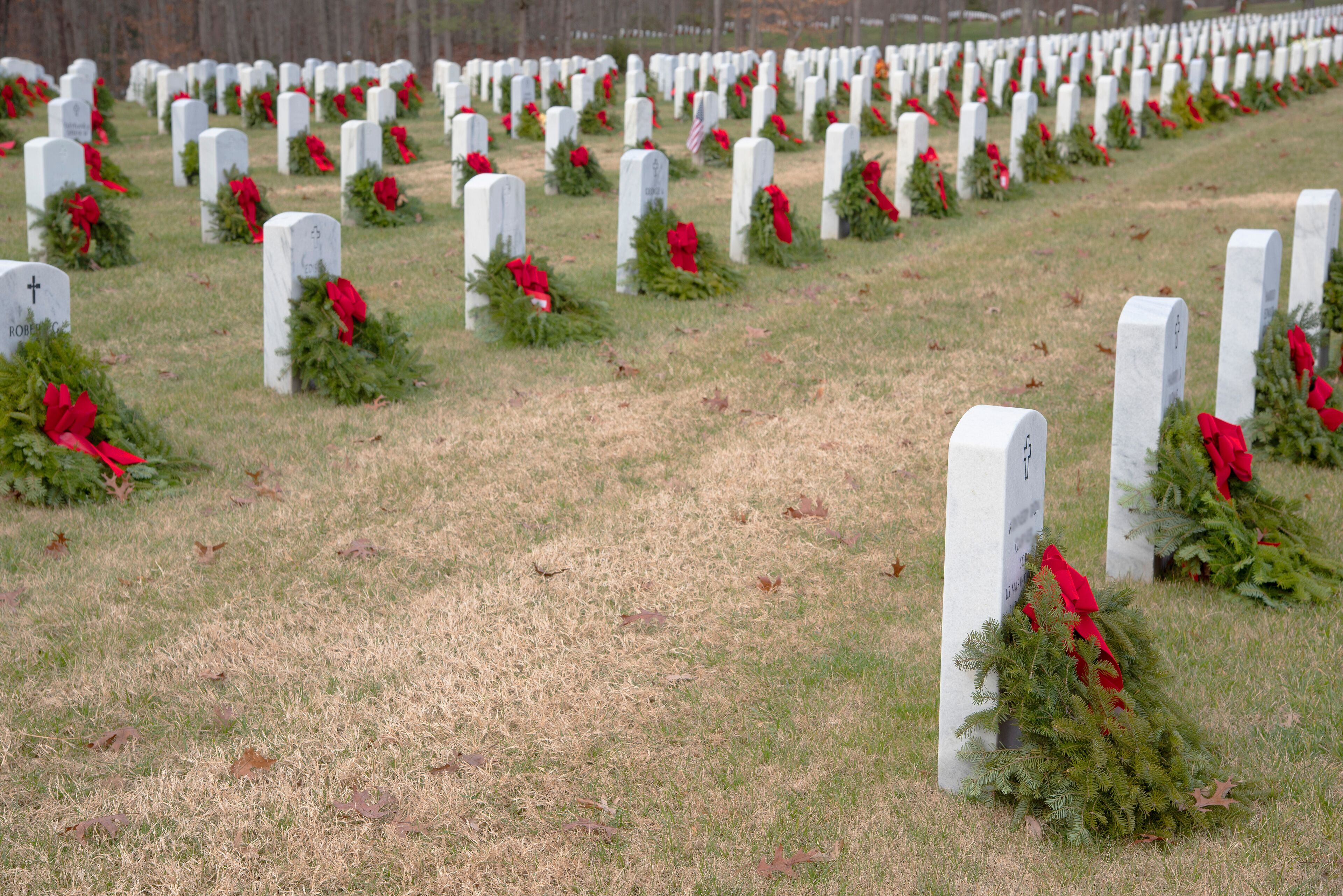 Wreaths placed on veteran graves