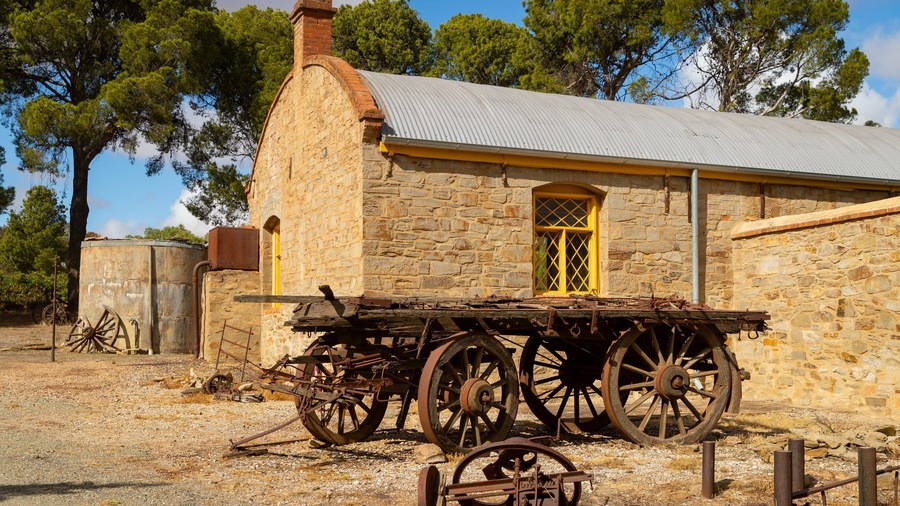 Bon Accord Mine and Museum featuring heritage elements