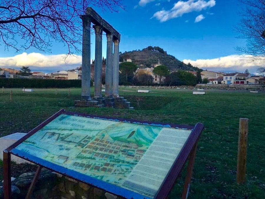 Roman ruins in Riez