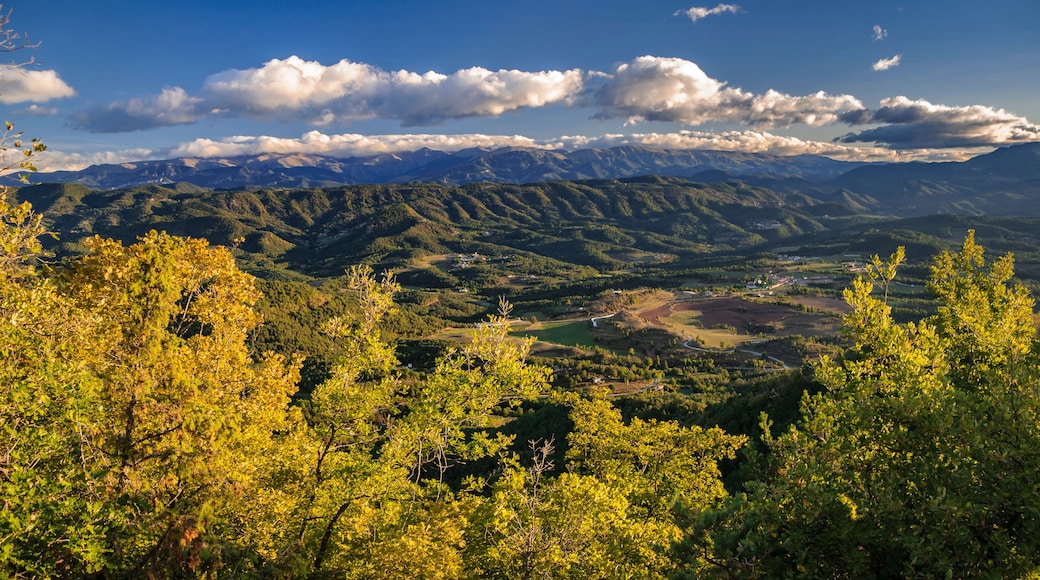 Autumnal sunrise seen from the Santuari dels Munts viewpoint in Lluçanès (Osona, Barcelona, Catalonia, Spain)
