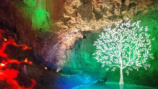 The last part of the tour is a visit to a large room, where you'll see a light and sounds show.. it's well done