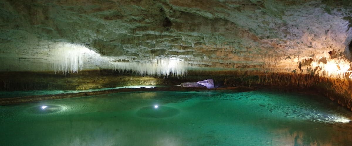 A great family attraction, the caves are lighted to highlight some of the unique features #lifeatexpedia