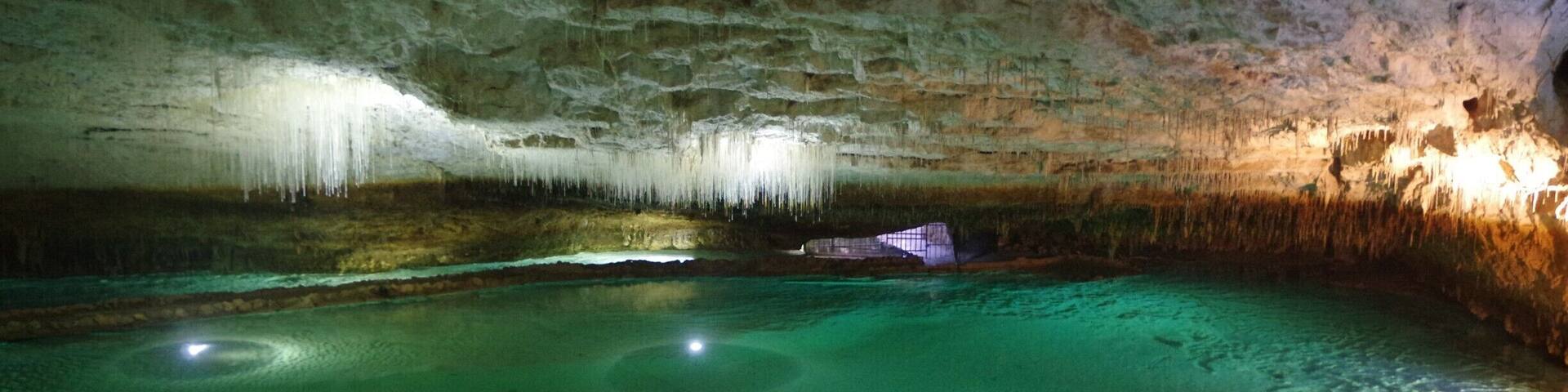 A great family attraction, the caves are lighted to highlight some of the unique features #lifeatexpedia