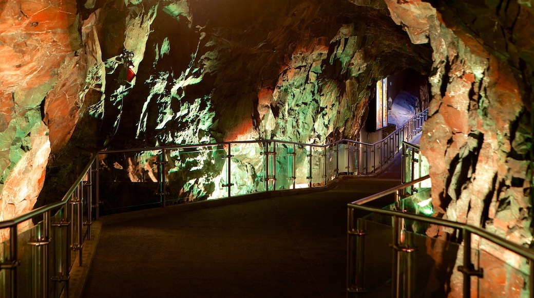 Science North which includes caves and interior views