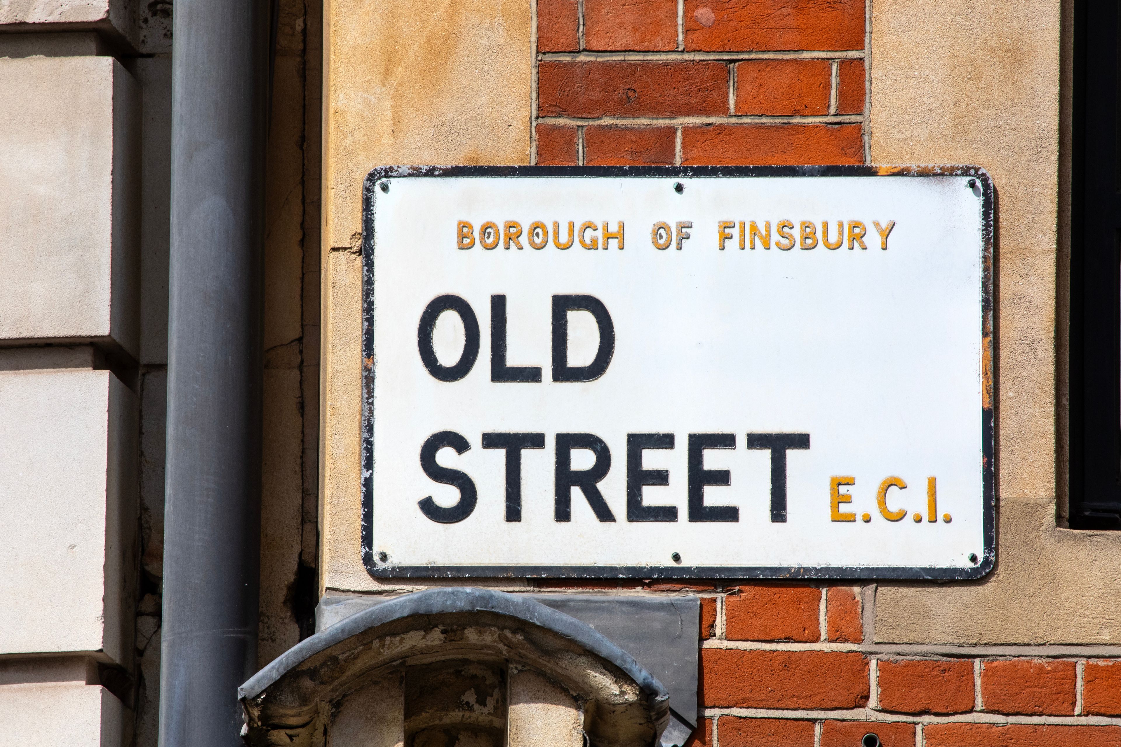 Ein Straßenschild für 'Old Street' im Bezirk Finsbury, E.C.1.