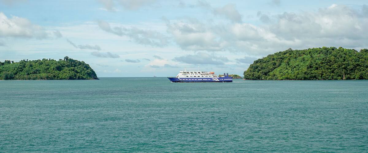 Ship harbour indonesia, Mudik Passenger Ship are Prohibited from Sailing, Ferry Ship and Ship Cancellation