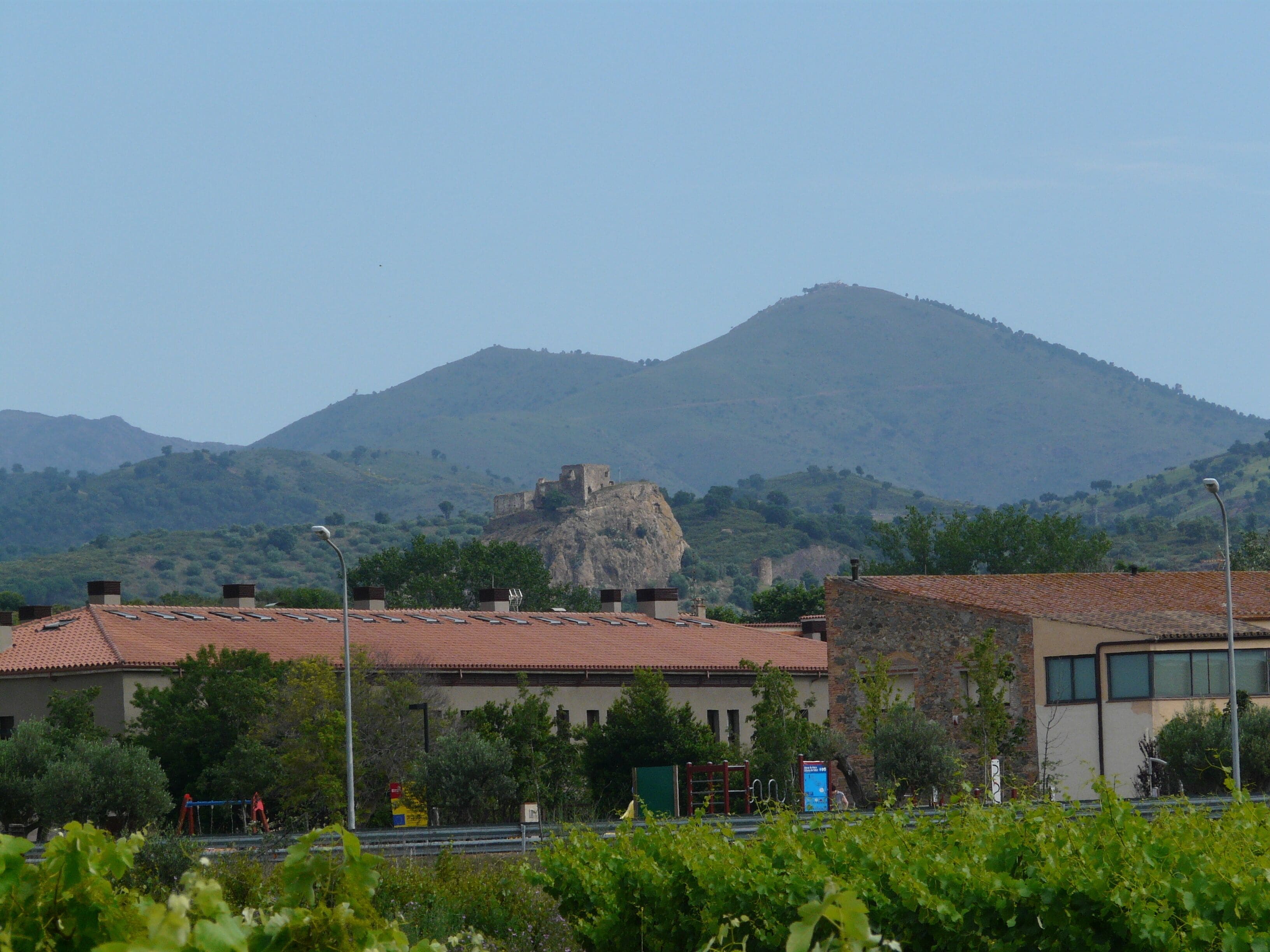 Castell de Quermançó (Vilajuïga)