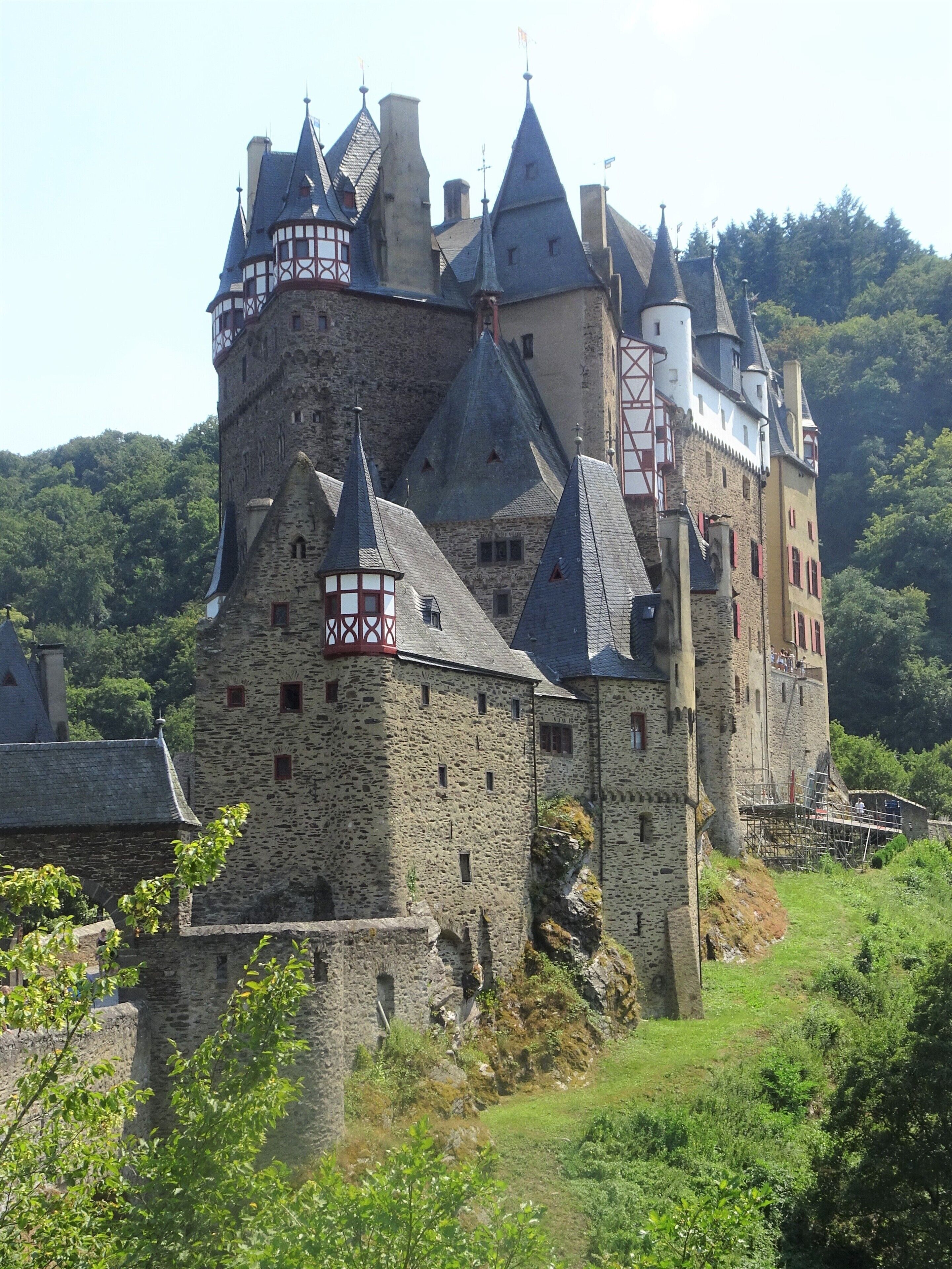 Eltz Castle, never affected by wars, has been owned by the Eltz family from the 9th century until today. Its architecture has no comparison and many of the original furnishings of the past 8 centuries still remain in place. The castle towers high on a large rock, but is still in a valley. It is surrounded by the Eltz Forest, a nature reserve full of rare fauna and flora.  #TroveOnTuesday  #Trovember  #History