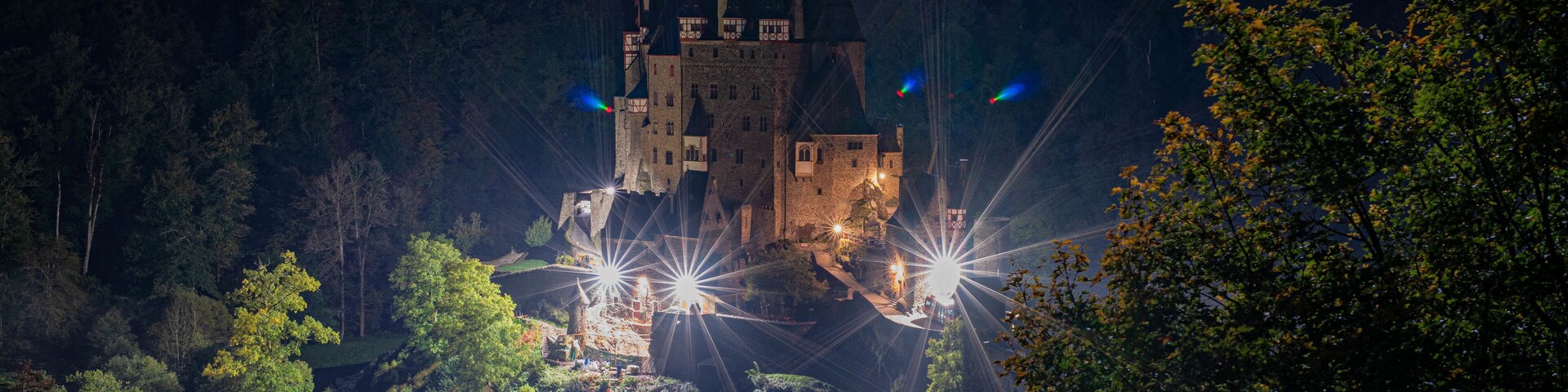 Burg Eltz bei Nacht