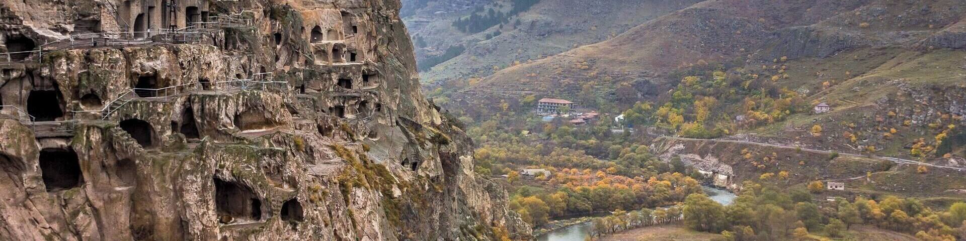 Vardzia is a cave monastery site in southern Georgia, close Akhaltsikhe town. From Akhaltsikhe available transport is public bus.
#monastery #vardzia #georgia #valley