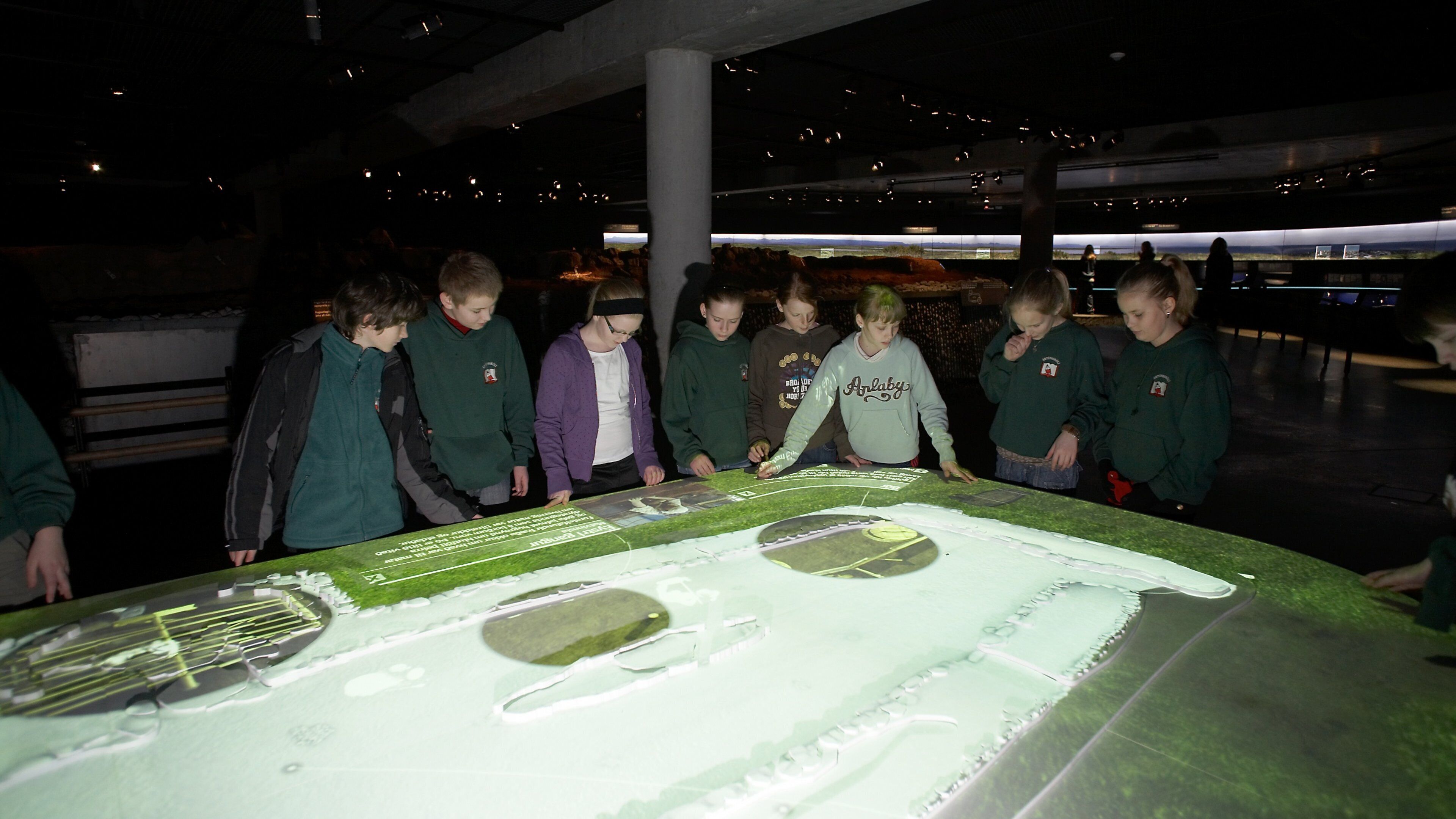 レイキャビーク シティ ミュージアム, レイキャヴィーク, アイスランド フィーチャー 屋内の眺め 及び 子供たち