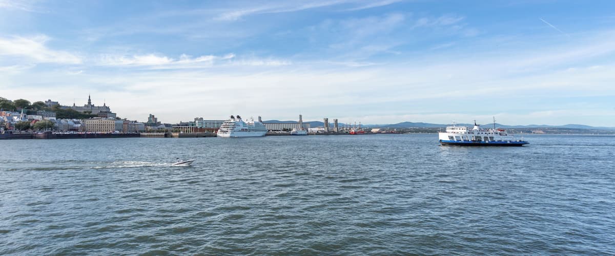 Quebec_LevisQuebecFerryTerminal_6205293_01