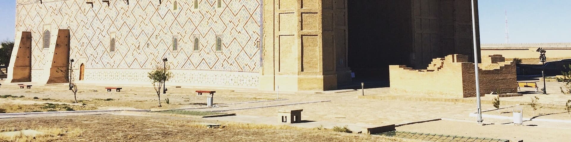 A couple of hours driving from Shymkent in the southwest of Kazachstan you find this impressive mausoleum in the city Turkistan.
