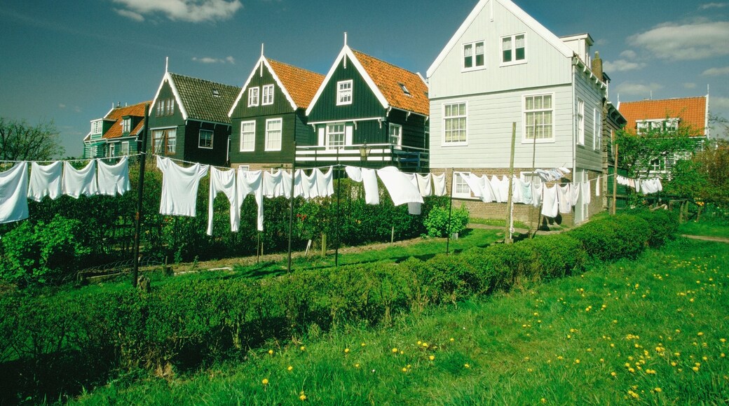 Marken