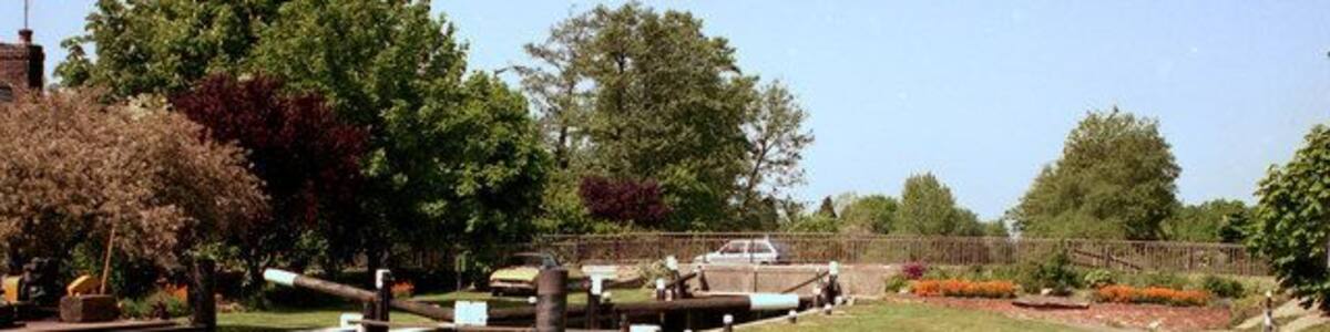 New Haw Lock, Wey Navigation