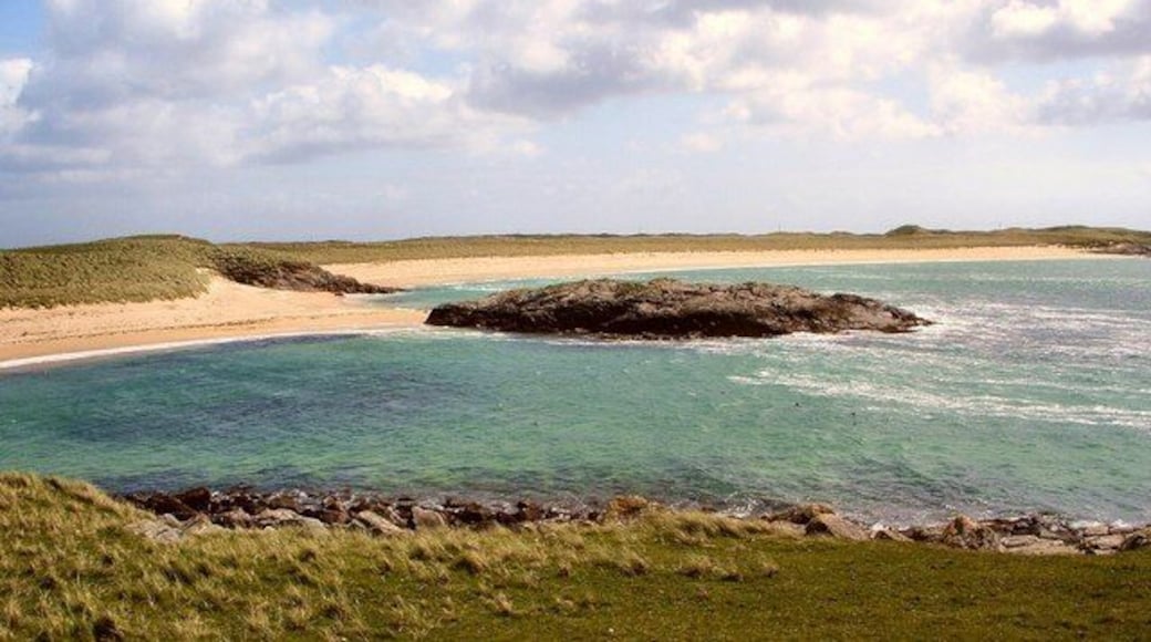 Traigh nan Siolag from the north west Beach in Coll's low-lying south west as seen from a spot near the trig point on the western edge of the grid square.