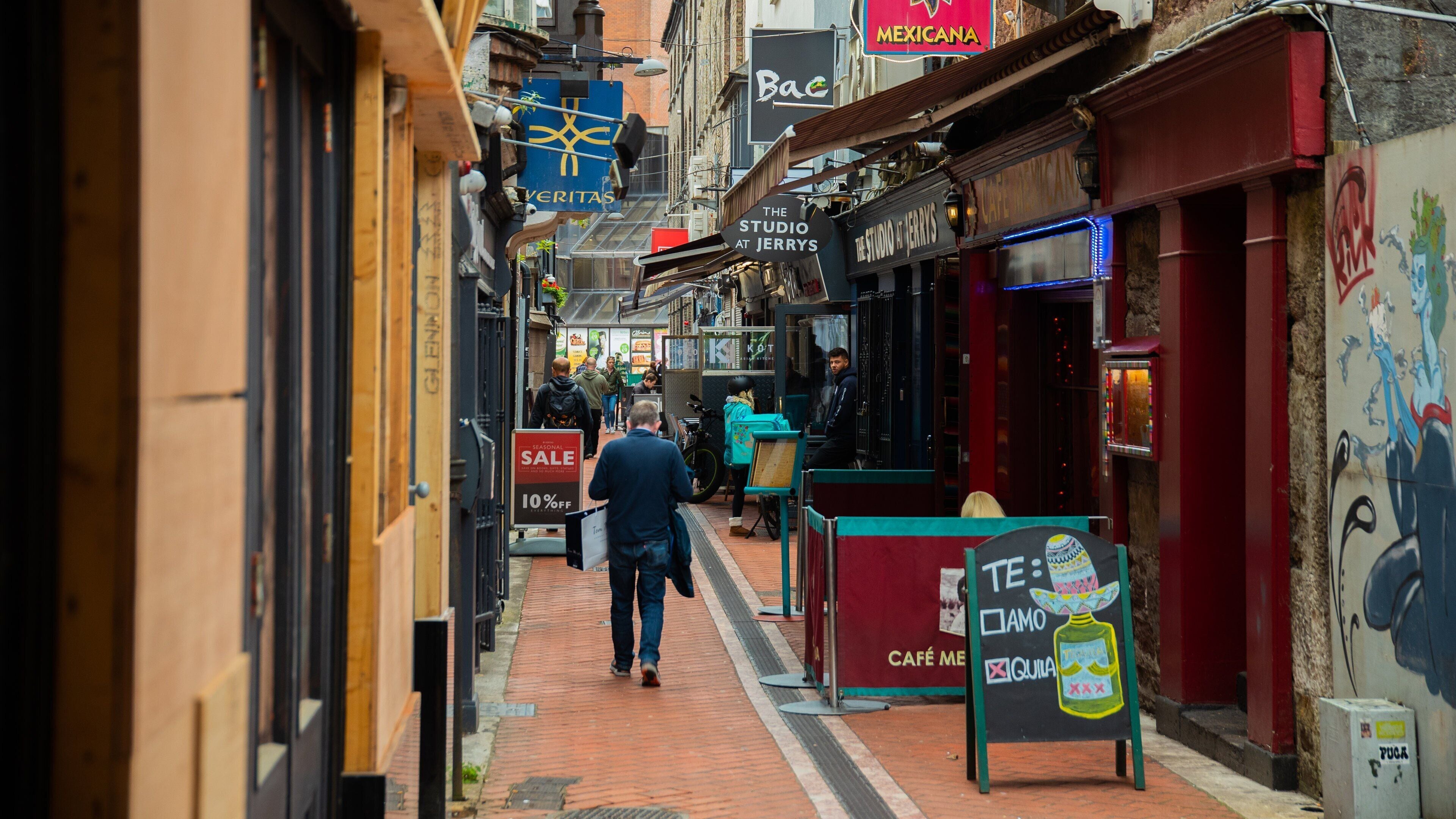 Cork City Centre featuring street scenes