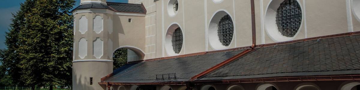 This is a photograph of an architectural monument. It is on the list of cultural monuments of Bayern, no. D-1-87-122-56