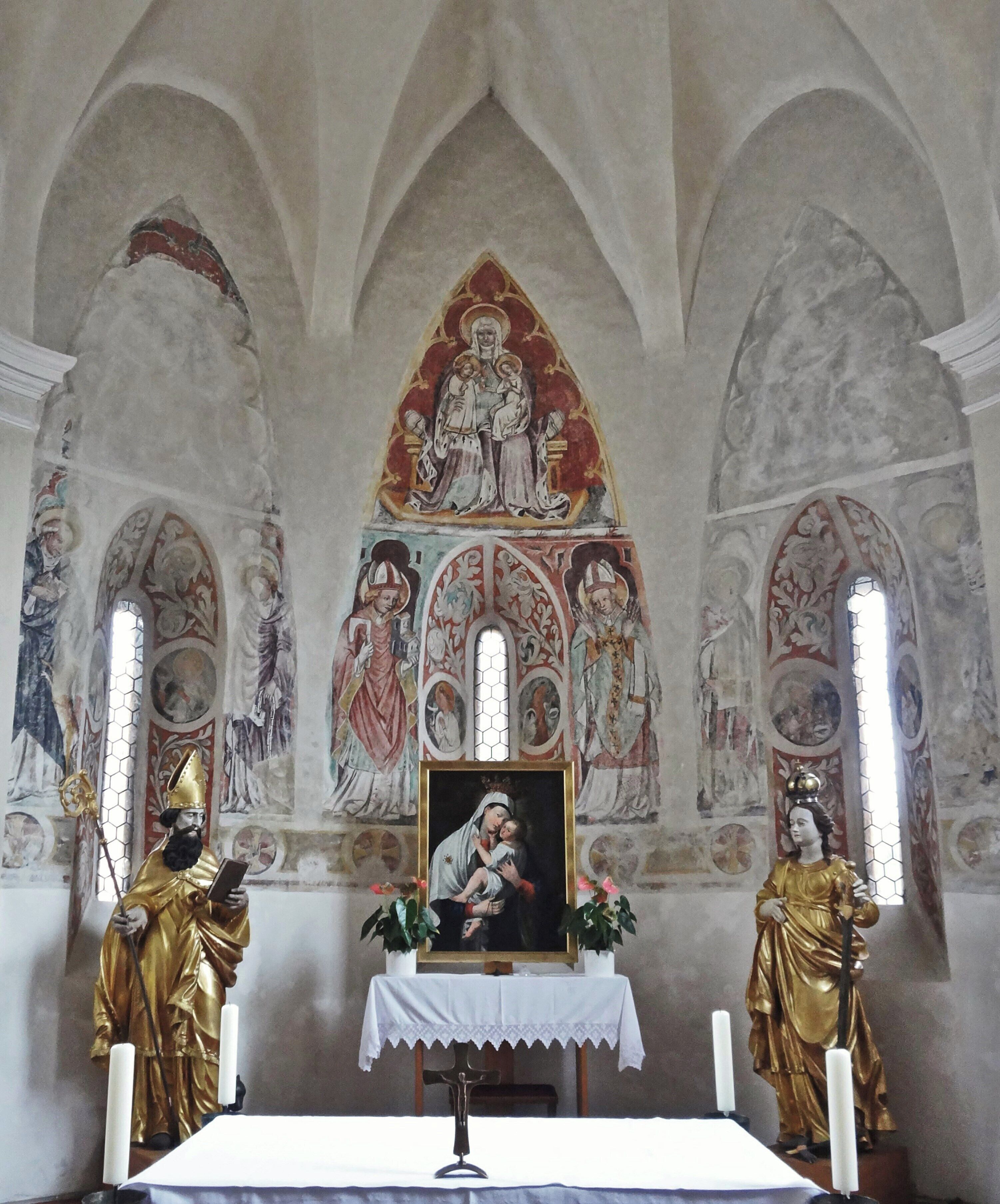 This is a photograph of an architectural monument. It is on the list of cultural monuments of Bayern, no. D-1-87-122-23