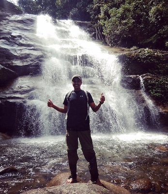 Located about 80 km from Kuala Lumpur with green scenic sites covered with lots of mountains along the road trip. This is a great full day activity with 2 hour trekking through the trail to reach the crystal clear water with multiple falls.The trails path leading to the locations of activity is clear with certain steep climbs. Maya falls is filled with great mixture of flora and fauna. Great ancient trees sheltering the trail along the way to the waterfalls. You will be able to view multiple waterfalls before reaching to the main destination.